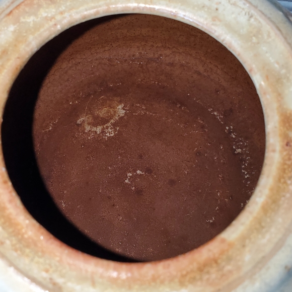 Handmade Studio Pottered Teapot Vintage Art Pottery Brown Beige Signed VB 32oz - Picture 10 of 11